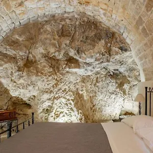 https://domum-in-petra-casa-nella-roccia.sicilyhotelsitaly.net
